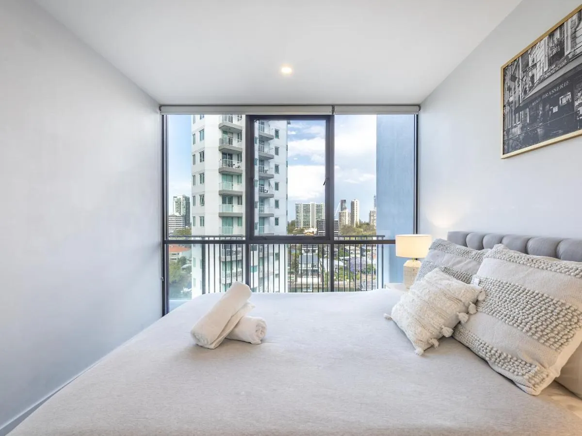 Riverside 2Br Delicate Apt Gold Coast